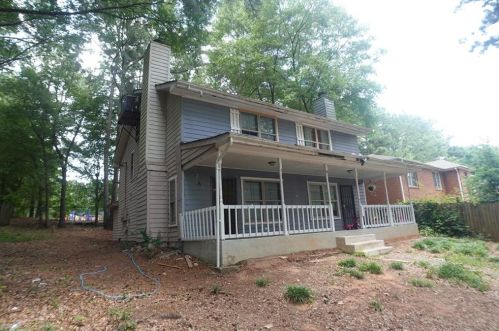 6676 Chupp Rd, Lithonia, GA 30058-7652