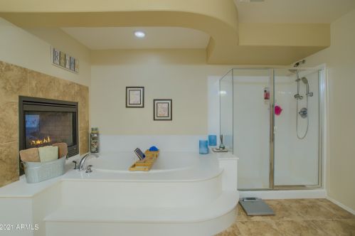 33907 23 Dr, Phoenix AZ 85027-4137 exterior