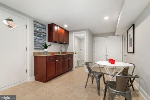 514 Silver Spring Ave, Silver Spring MD 20910-4616 exterior