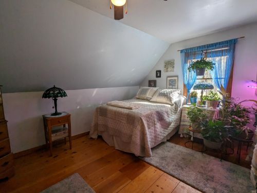 112 Greenbriar Rd, New Ipswich NH 03071-3304 exterior