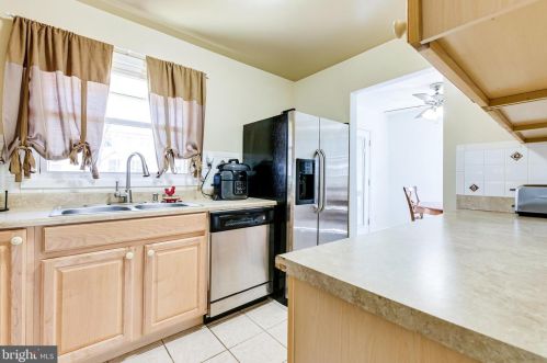 8001 Kidd St, Alexandria VA 22309-1131 exterior