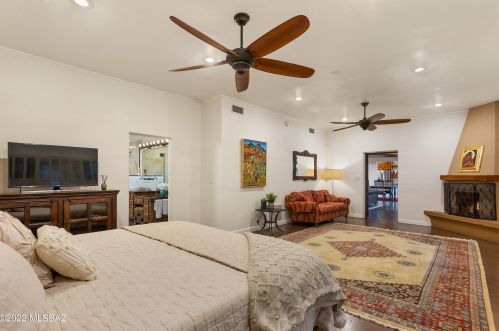 2100 4 St, Tucson AZ 85705-7806 exterior