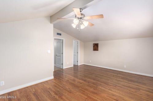 3008 46 St, Phoenix AZ 85040-1767 exterior