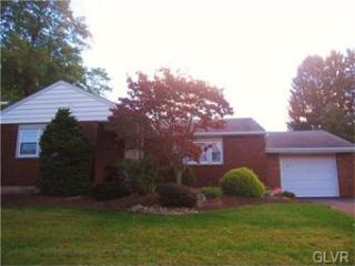 1864 Levering Pl, Bethlehem, PA 18017-4161