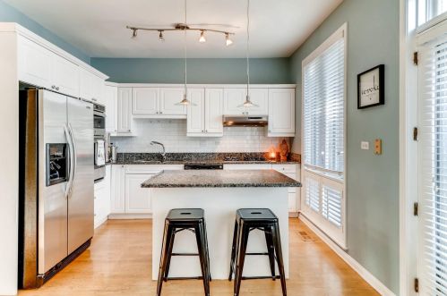 1410 State St, Chicago IL 60827-2078 exterior