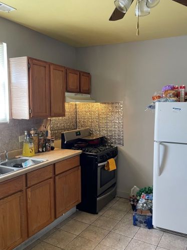 6759 Peoria St, Chicago IL 60621-1827 exterior