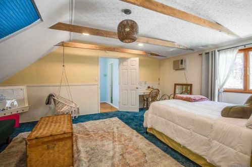 1 Millet St, Huntington Station NY 11746-8021 exterior