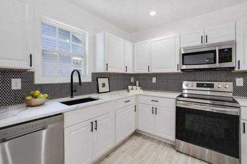 1314 Hartford Ave, Atlanta GA  30310-4225 exterior