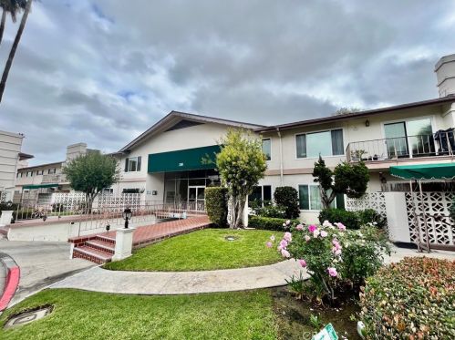 1360 Shadow Ln, Fullerton CA  92831-1852 exterior