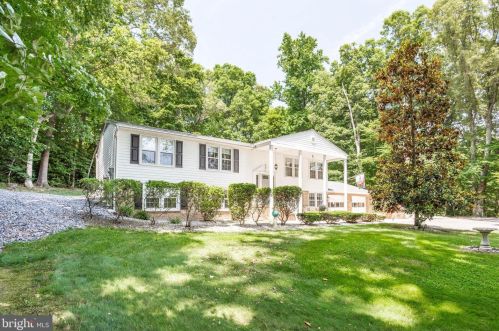 1730 Plum Point Rd, Huntingtown, MD 20639-9305