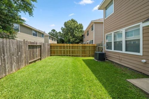 17619 Kennesaw Mtn Ln, Humble TX 77346-3720 exterior