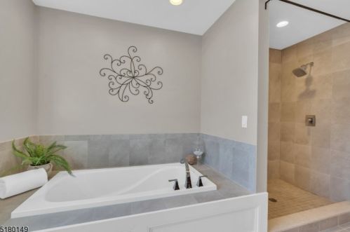 138 Ardmaer Dr, Bridgewater NJ 08807-2766 exterior