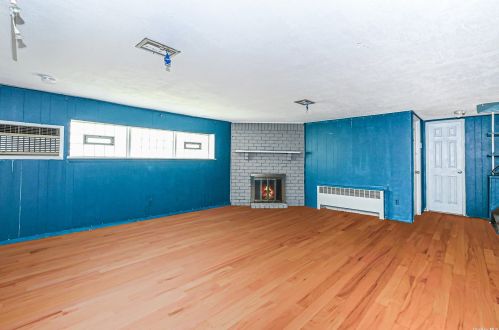 50 Great East Neck Rd, Babylon NY 11704-7631 exterior