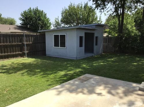 5521 Slay Dr, Frisco TX 75056-1892 exterior