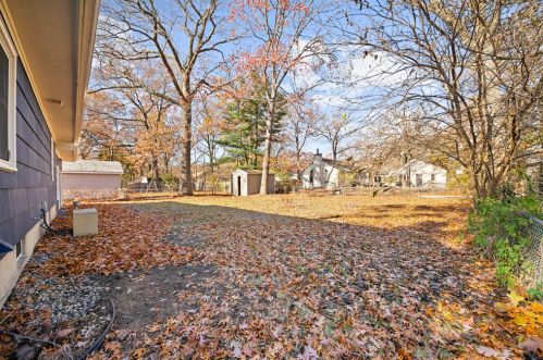 248 Eric Ave, Meskegon MI 49444-3702 exterior