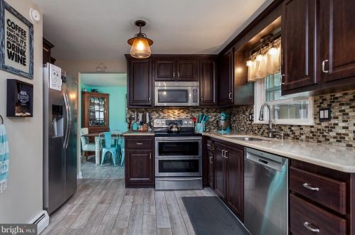 1425 Adams St, Pottstown, PA 19464-2458