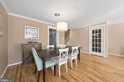 10205 Arizona Cir, Bethesda MD 20817-1227 exterior