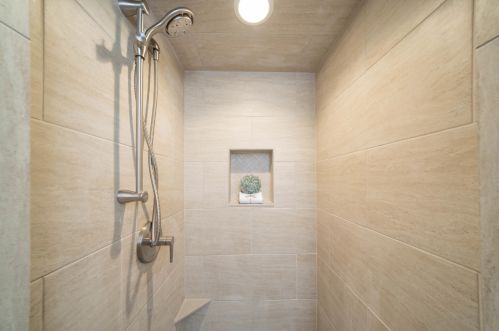 919 Essex Cir, Kalamazoo MI 49008-2349 exterior