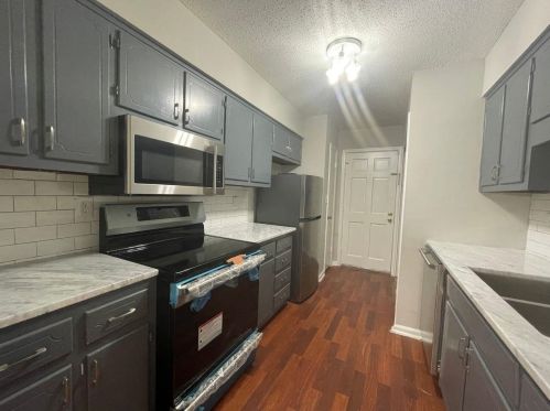 2992 Parc Lorraine, Lithonia GA  30038-1915 exterior