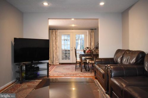 2843 Schubert Dr, Silver Spring MD 20904-6886 exterior