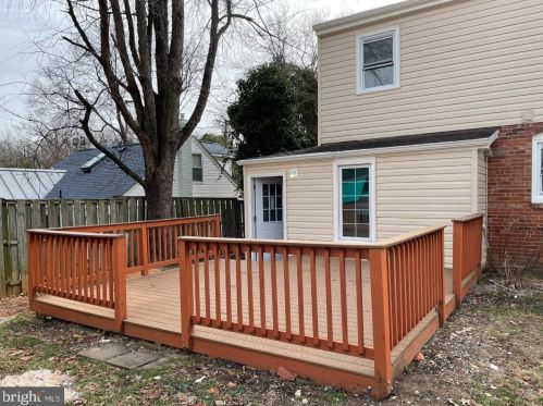 1020 Crawford Dr, Rockville MD 20851-1707 exterior