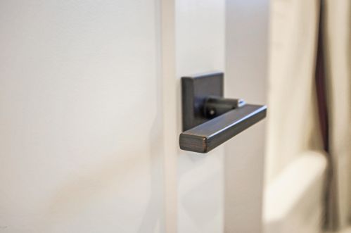 2928 18 Ave, Phoenix AZ 85015-5247 exterior