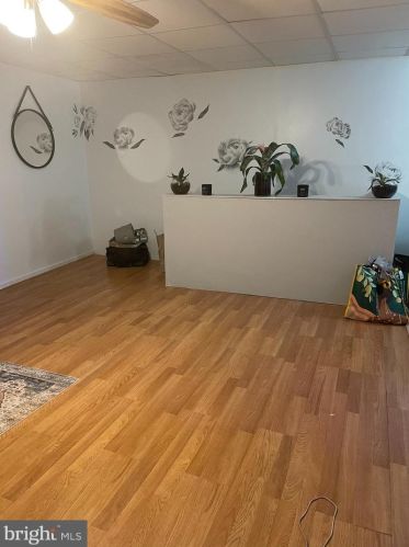 924 Carteret Ave, Trenton NJ  08618-5391 exterior