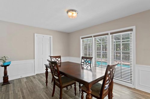 708 Grand Cir, Tampa FL  33617-7844 exterior