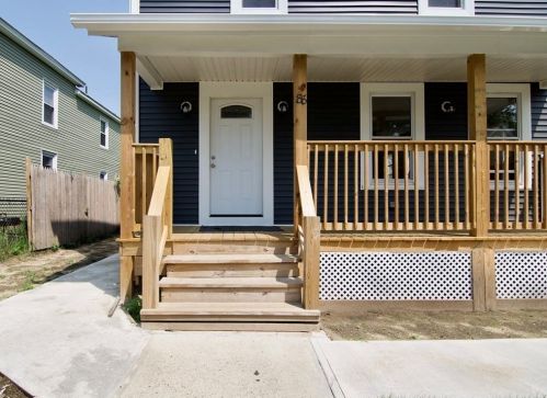 88 Greene St, Springfield, MA 01109-4304