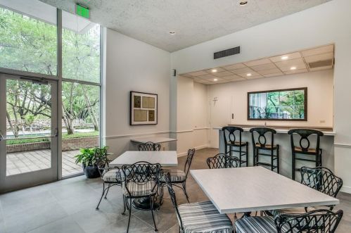 3310 Fairmount St, Dallas TX  75201-1203 exterior