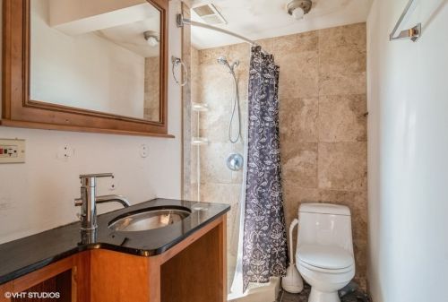 2928 Elston Ave, Chicago IL 60618-1809 exterior