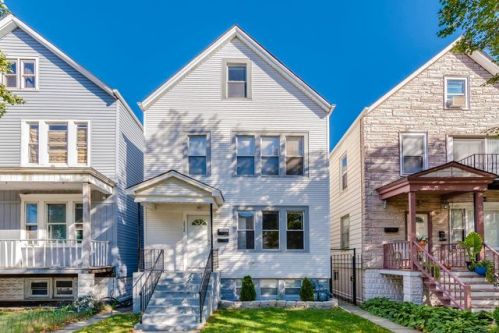 2828 51st Ave, Chicago, IL 60804-3534