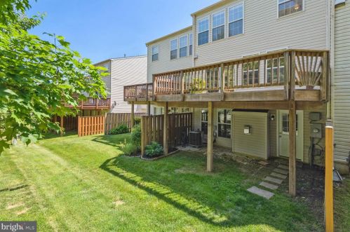10417 Heathside Way, Rockville MD 20854-6344 exterior