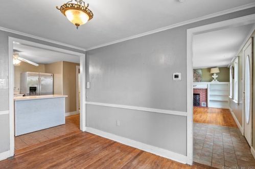 971 Farms Rd, Wallingford CT 06492-1807 exterior