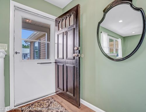 8 Leighton Ln, Lakehurst NJ  08759-6711 exterior