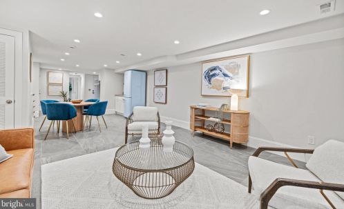 1451 Chapin St, Washington DC  20009-4510 exterior