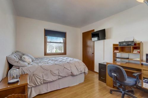 2327 Parnell Ave, Milwaukee WI 53221-4250 exterior