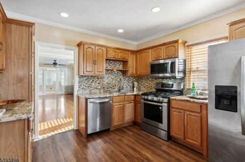 714 Irvington Ave, Maplewood NJ 07040-1608 exterior