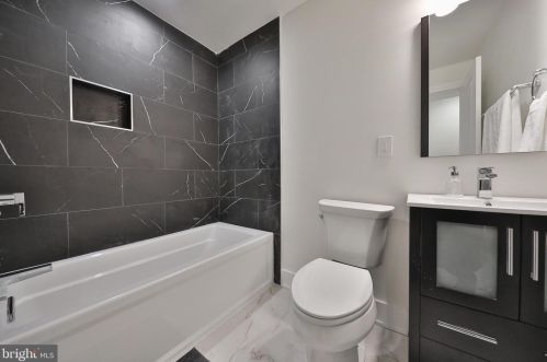 1110 2nd St, Philadelphia PA  19123-5419 exterior