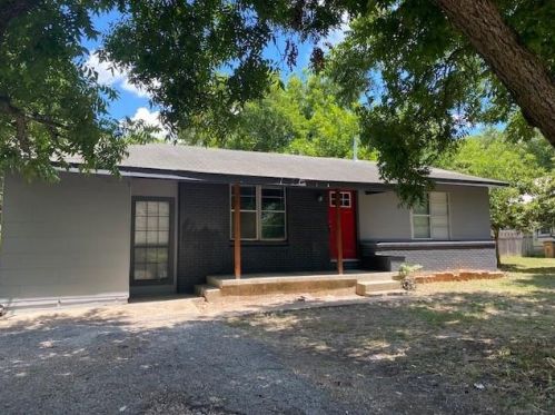 6903 Circle S Rd, Austin TX  78745-5717 exterior