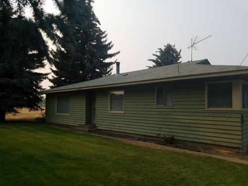 7401 Ahtanum Rd, Yakima, WA 98903-9456