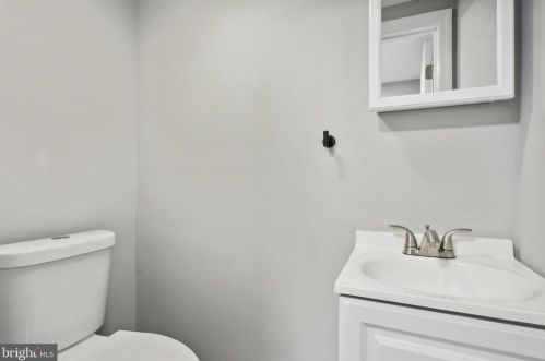 1621 Franklin St, Philadelphia PA 19148-1223 exterior