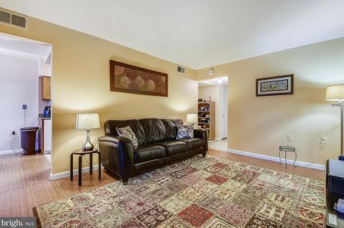 1 Normandy Square Ct, Silver Spring, MD 20906-6114