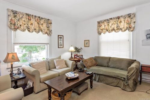 111 Rich Ave, Mount Vernon NY 10550-1510 exterior