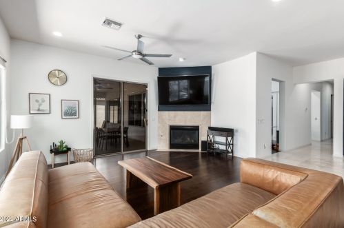 1802 Mead Pl, Chandler AZ  85248-5435 exterior