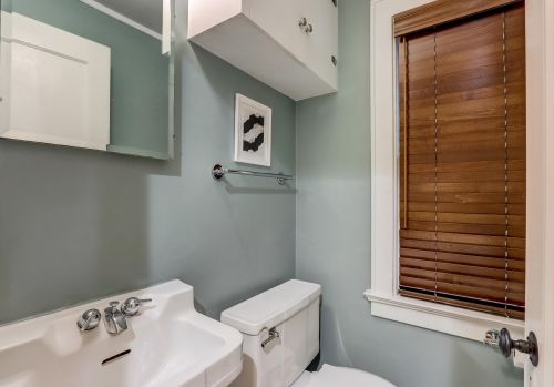 4112 Downer Ave, Milwaukee WI  53211-1713 exterior