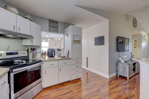 2661 Monterrey Ln, Fort Pierce FL 34953-2085 exterior