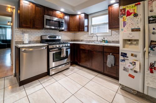 6042 Kildare Ave, Chicago IL 60629-4903 exterior