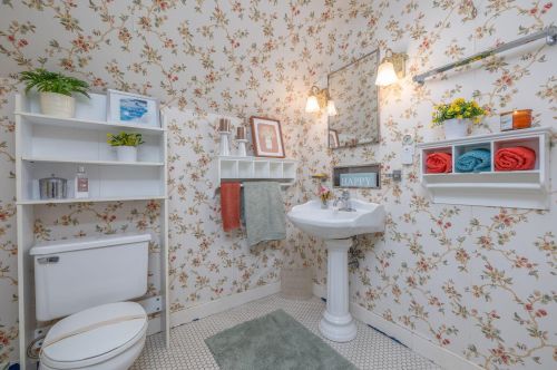 106 Rust Ave, Big Rapids MI 49307-1725 exterior