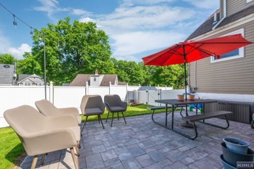 216 Zuber Pl, Maywood NJ  07607-1431 exterior